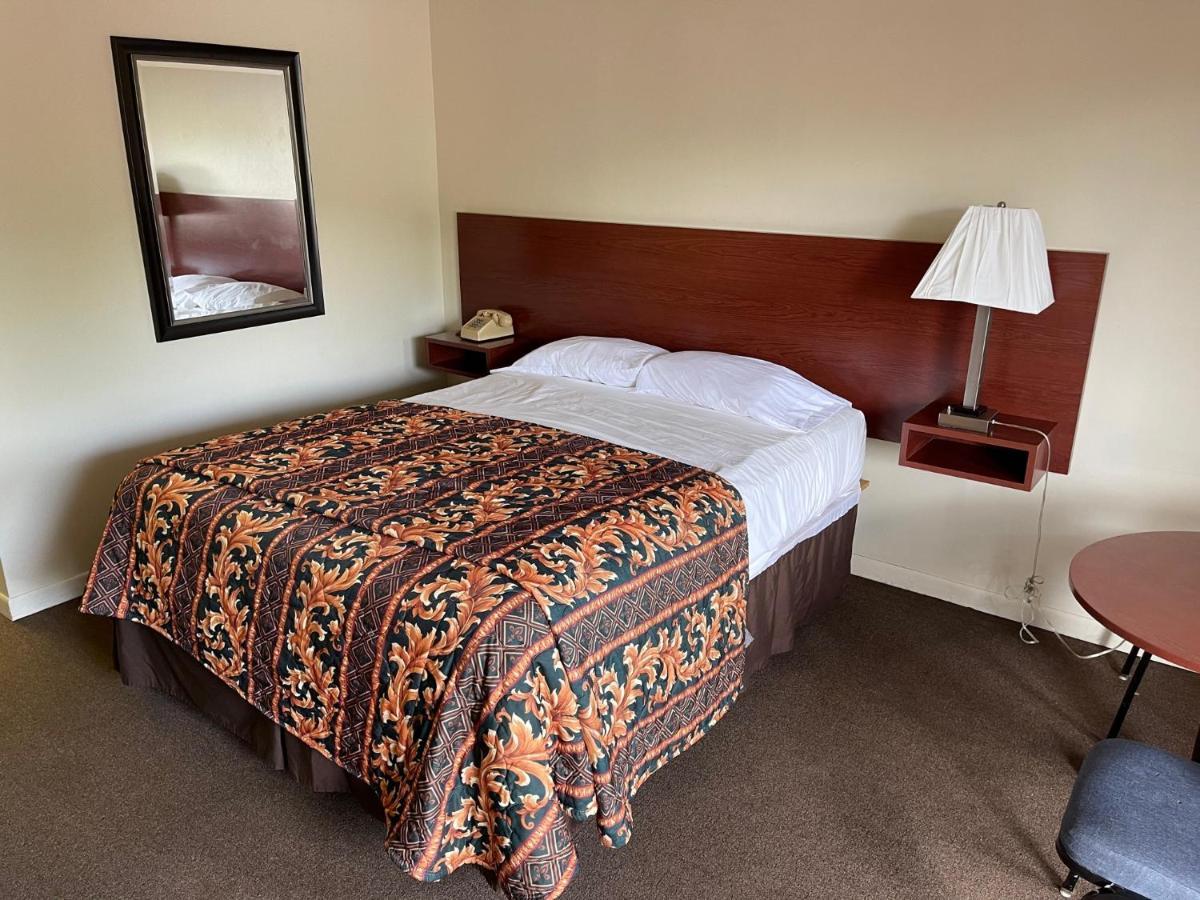 Vibe Inn - Whirlpools Suites - Лионс Экстерьер фото